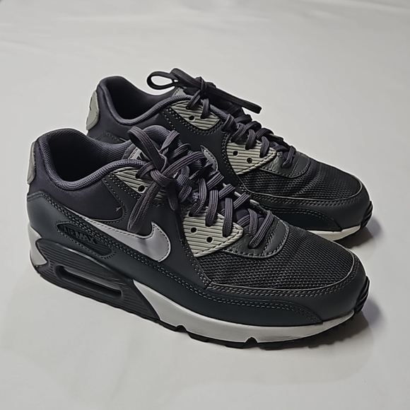 Nike Air Max Essential dark grey wolf-Anthracite women's size 7 - Picture 2 of 9